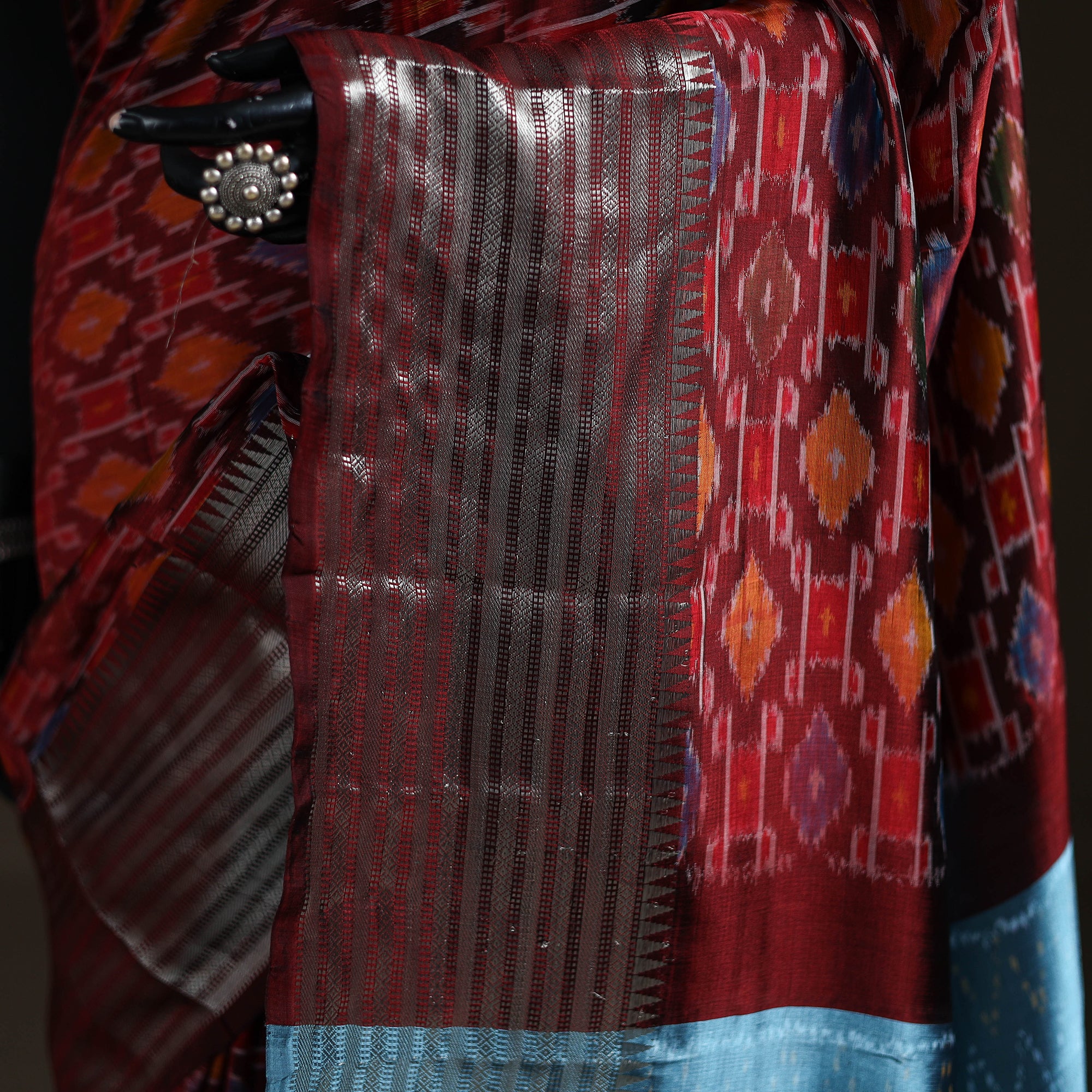 Red - Traditional Pochampally Ikat Handwoven Pure Silk Pattu Saree with Rudraksha Border 14 - Image 3