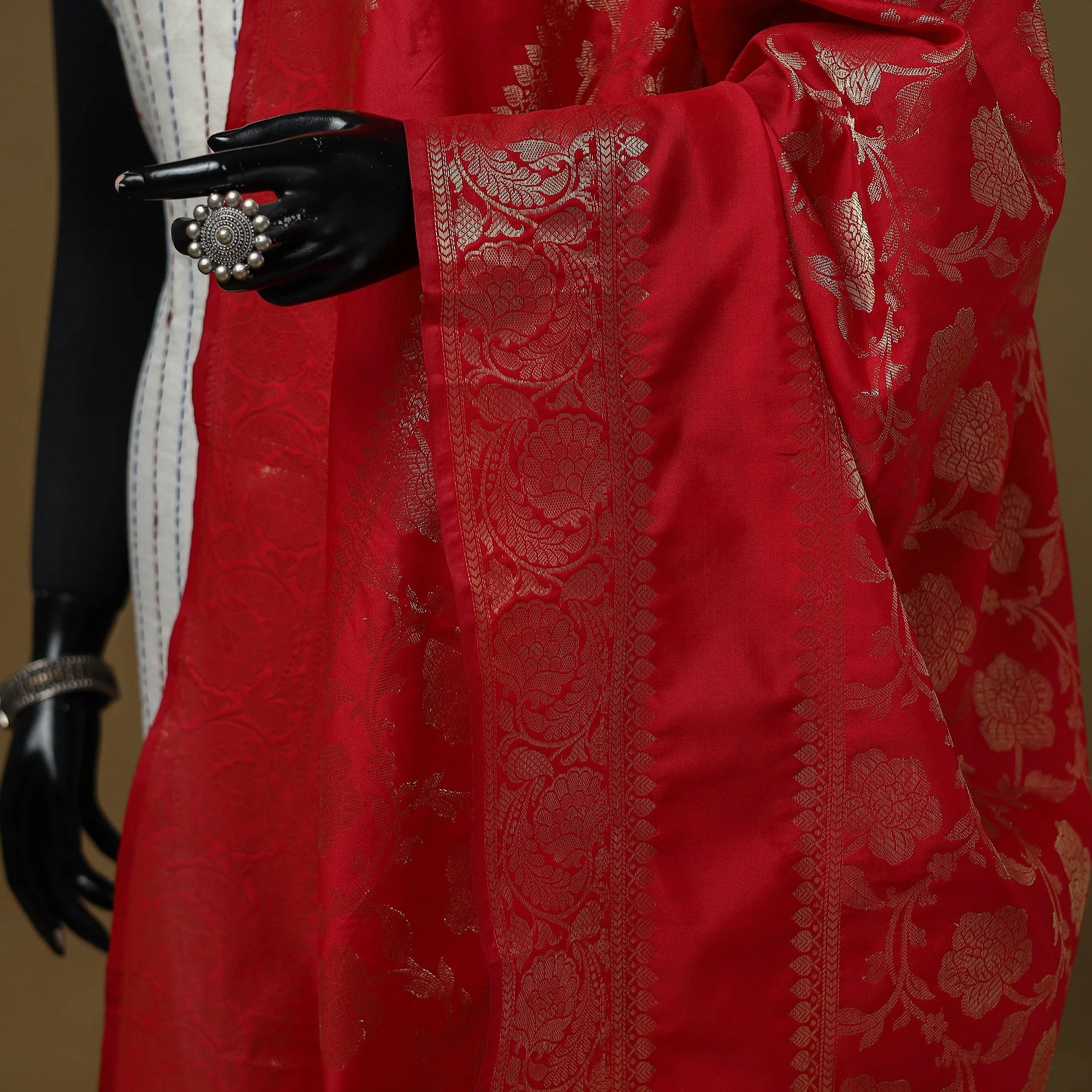 Zari Work Silk Banarasi Dupatta 01 - Image 3