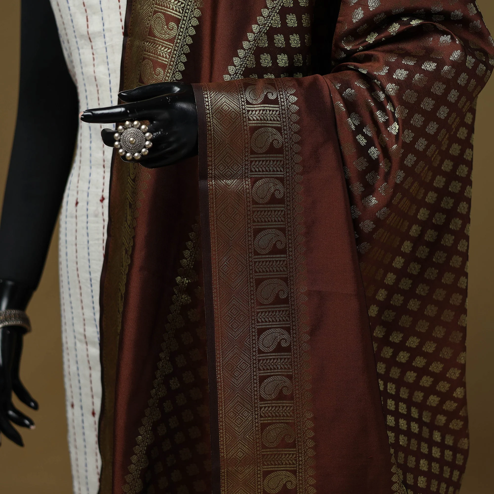 Zari Work Silk Banarasi Dupatta 19 - Image 3