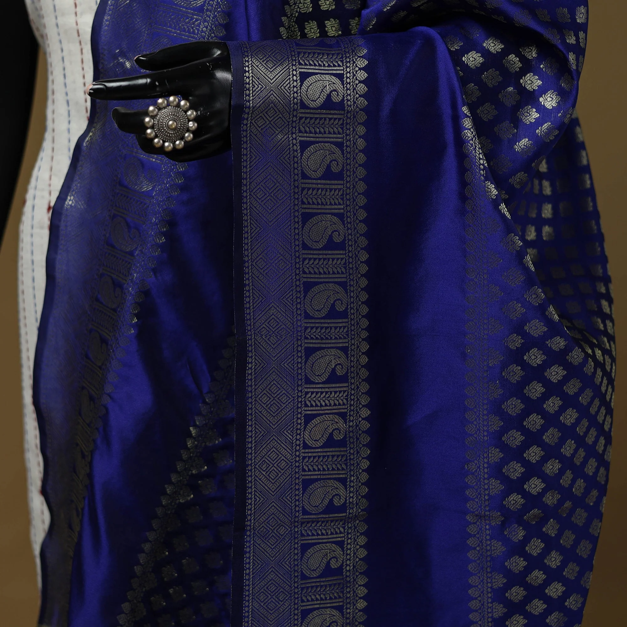 Zari Work Silk Banarasi Dupatta 32 - Image 3
